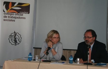 Beatriz Elorriaga (PP) con el Decano del Colegio, Manuel Gil