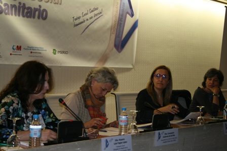 Charo Luis Yague ( Delegada Madrid ATSyS) , Concha Gutierrez (Resp Unidad TS Hosp Clínico), Mar Ureña ( COTSMadrid), Raquel Millán, TS en AP