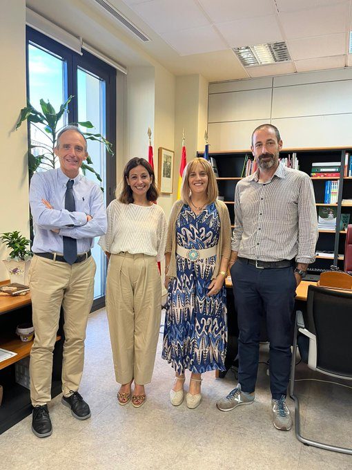 reunión con la Dirección General de Educación Infantil, Primaria y Especial, a la que asistió la directora general Dña. Eva María Borrego Holgado y D. José Carlos Gibaja Velázquez, subdirector general de Centros de Educación Infantil, Primaria y Especial;  por parte del COTS Madrid acudieron a la reunión Dña. Belén Novillo García, vicedecana primera y D. Francisco García Cano, director gerente.